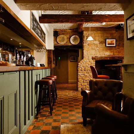 The Olde Coach House Inn آشبي سانت ليدجرز المظهر الخارجي الصورة