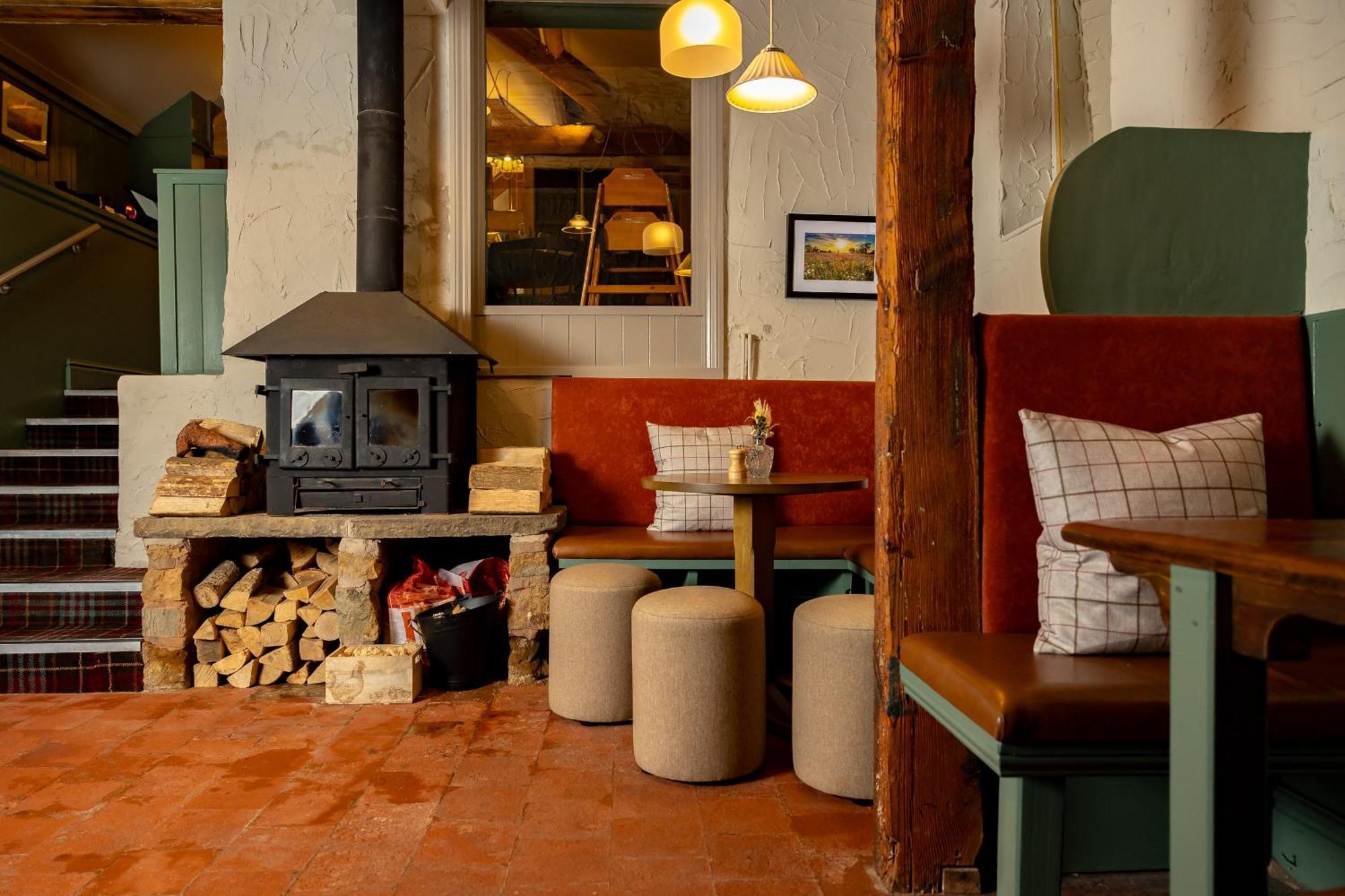 The Olde Coach House Inn آشبي سانت ليدجرز المظهر الخارجي الصورة