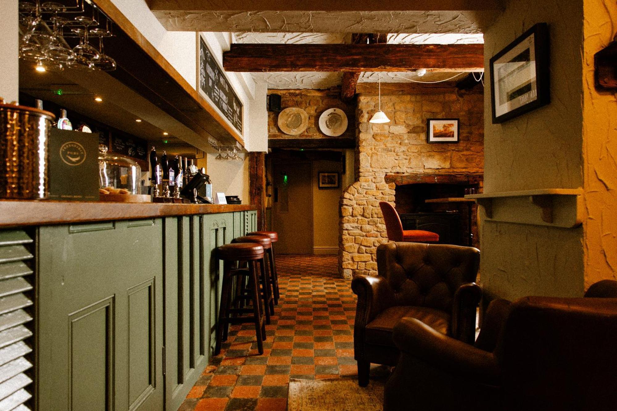 The Olde Coach House Inn آشبي سانت ليدجرز المظهر الخارجي الصورة