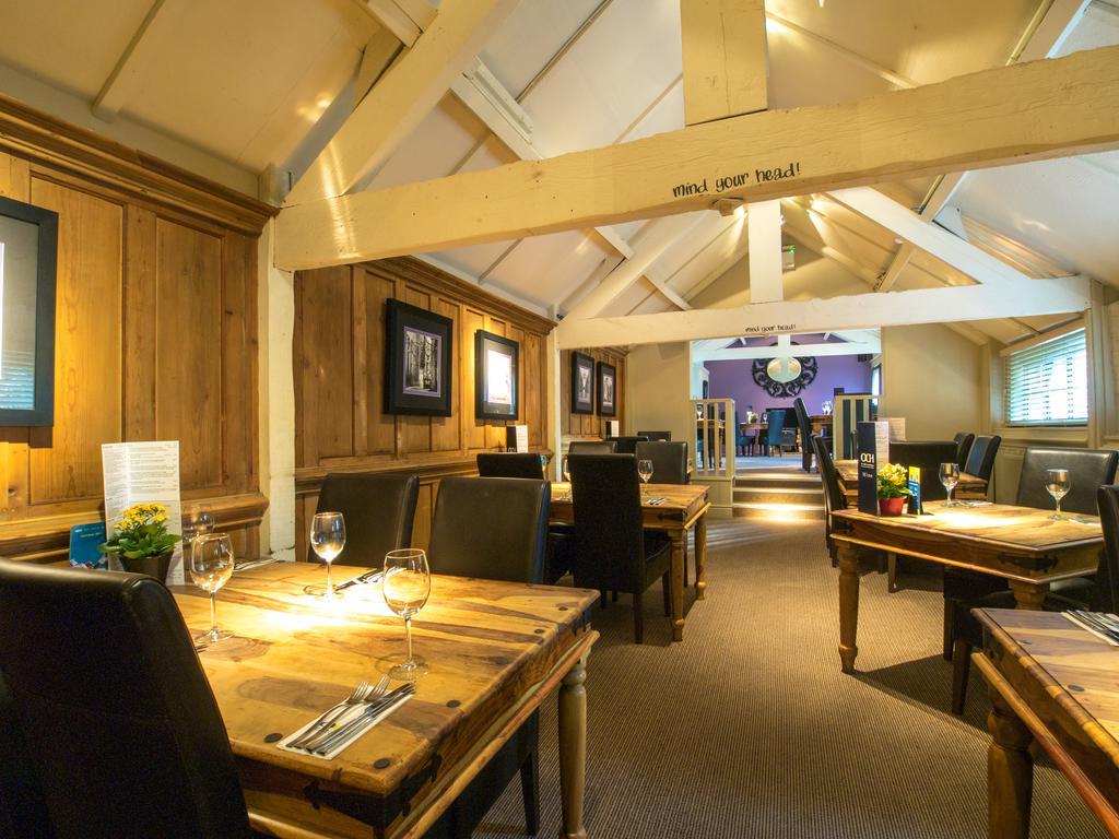 The Olde Coach House Inn آشبي سانت ليدجرز المظهر الخارجي الصورة