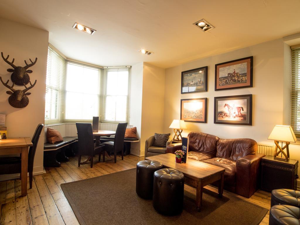 The Olde Coach House Inn آشبي سانت ليدجرز المظهر الخارجي الصورة