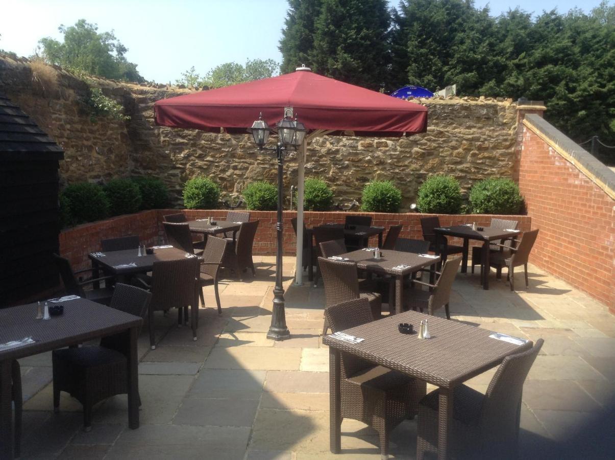 The Olde Coach House Inn آشبي سانت ليدجرز المظهر الخارجي الصورة